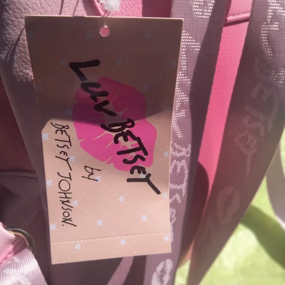 Luv Betsey by Betsey Johnson backpack in ombre pink. - Picture 15 of 16